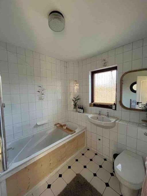 Relax With Spectacular Views And Hot Tub Villa Kircubbin Kültér fotó