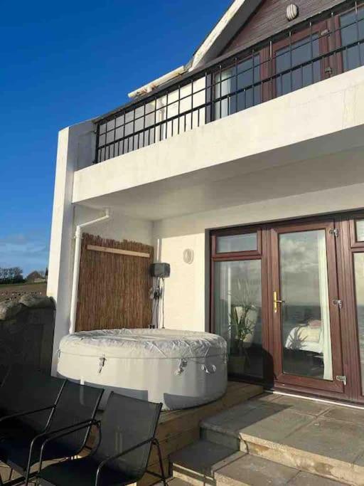 Relax With Spectacular Views And Hot Tub Villa Kircubbin Kültér fotó